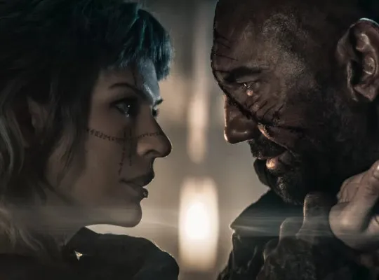 Eleştirmenler, Milla Jovovich'in başrolünde olduğu "In the Lost Lands" filmini sert bir şekilde eleştirdi!